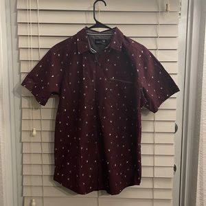 Men’s short sleeve button down shirt, burgundy, sailboat pattern
